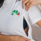 Amnings-T-shirt Den mycket hungriga larven™ Broderad
